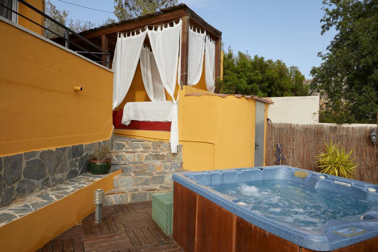 Amazing Vila Close To Sitges, Jacuzzi, Swimming Pool & Exellent Views Olivella Exterior photo